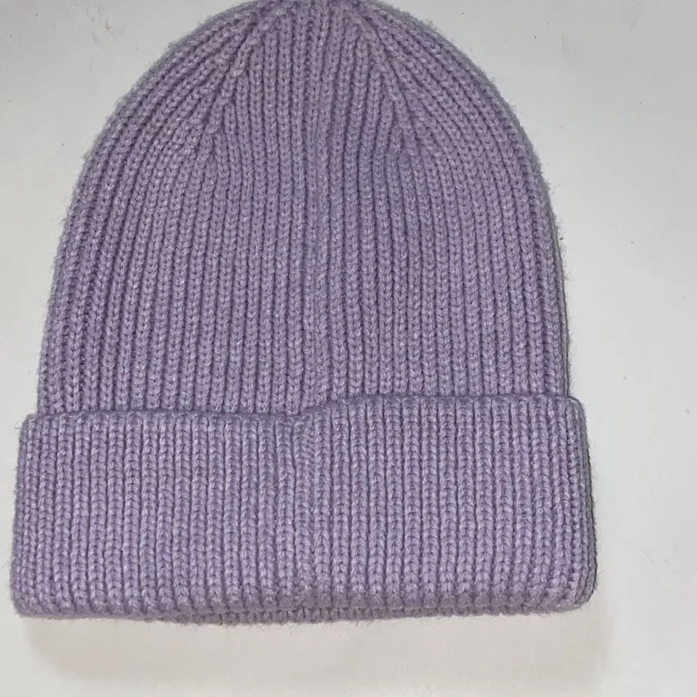 hat please see